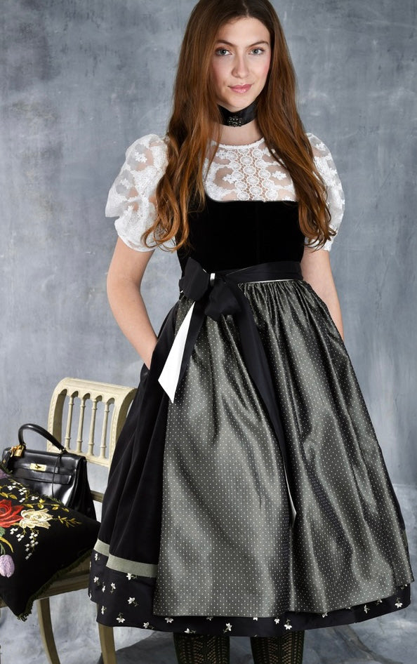 Samt Dirndl   Dirndl Ava  - Seide  & Stickerei