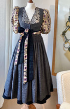 Laden Sie das Bild in den Galerie-Viewer, Couture  - 3 Teilig