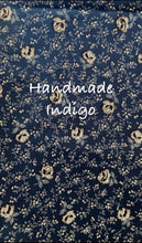 Laden Sie das Bild in den Galerie-Viewer, Handdruck Brauchtum Dirndl ab 989,-
