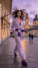 Laden Sie das Bild in den Galerie-Viewer, Alexa - Guipure Anzug