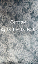 Laden Sie das Bild in den Galerie-Viewer, Lace Bodice Guipure