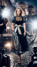 Laden Sie das Bild in den Galerie-Viewer, Dream Black  - Velevet &amp; Silk Dirndl ab 989,-