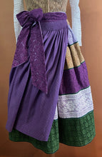 Laden Sie das Bild in den Galerie-Viewer, 3 Teiler Dirndl Couture Traum